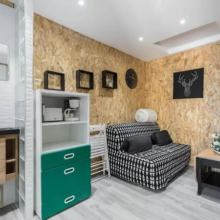 Studio Near Old - Atypical - Tram At 10 M Apartment *