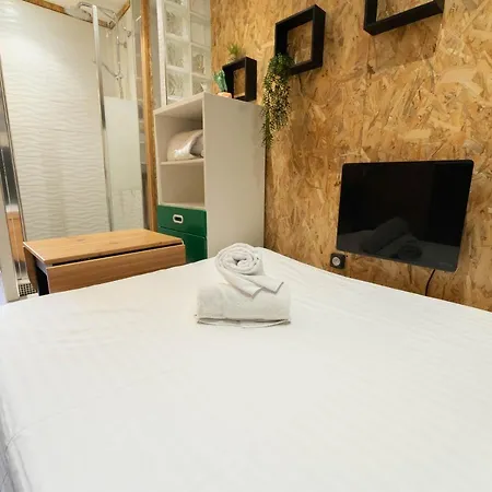 Studio Near Old - Atypical - Tram At 10 M Apartment